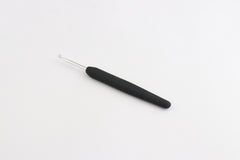 Silver Aluminium Single Ended Crochet Hook with black soft feel Handle 3.75 mm(F) Silver Aluminium Single Ended Crochet Hook with black soft feel Handle 3.75 mm(F)