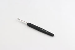 Silver Aluminium Single Ended Crochet Hook with black soft feel Handle 6.50 mm (k) Silver Aluminium Single Ended Crochet Hook with black soft feel Handle 6.50 mm (k)