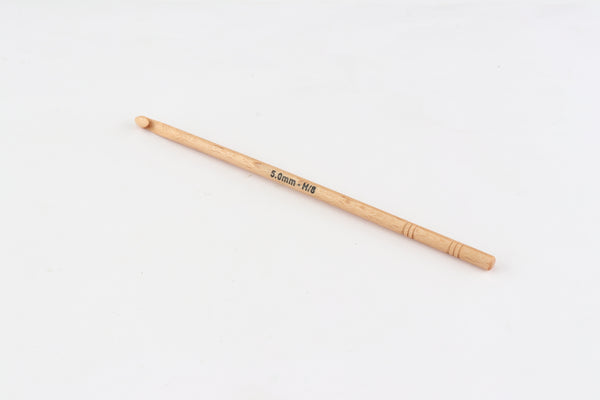 Basix Single Ended Crochet Hook 5.00 mm (H)