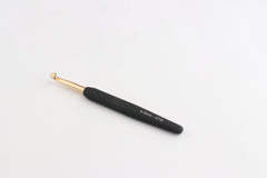 Gold Aluminum Single Ended Crochet Hooks with Black SoftÃ? FeelÃ? Handle 6.00 (J)