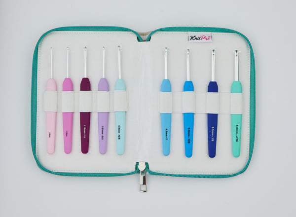 Waves Deluxe Set of Colorful Crochet Hooks (Pack of 9 hooks)