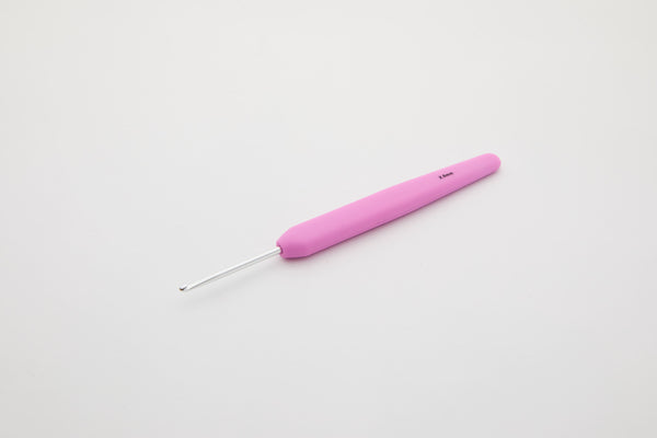 Waves Aluminium Single Ended Crochet Hooks with colorful soft feel handle 2.50mm Fuchsia